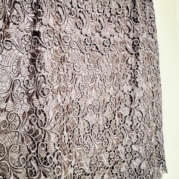 Tahari skirt suit 2 pc sz 12 - Picture 3 of 3